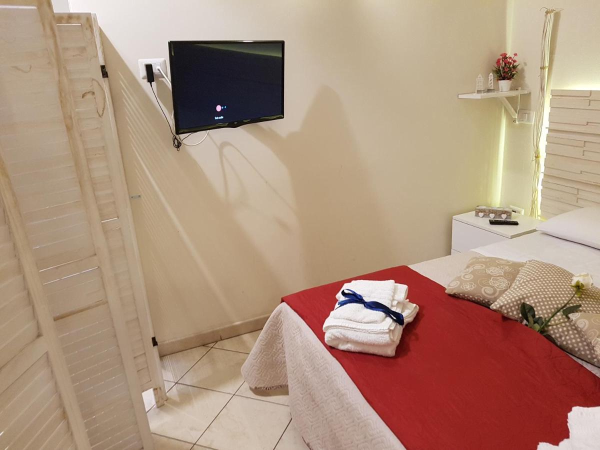 Philos - Appartements & Rooms Taranto Exterior photo