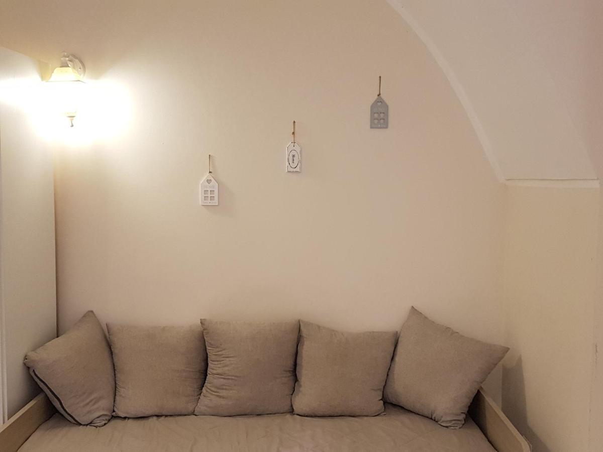 Philos - Appartements & Rooms Taranto Exterior photo