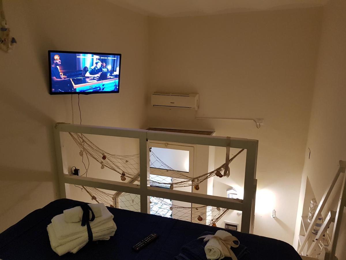 Philos - Appartements & Rooms Taranto Exterior photo