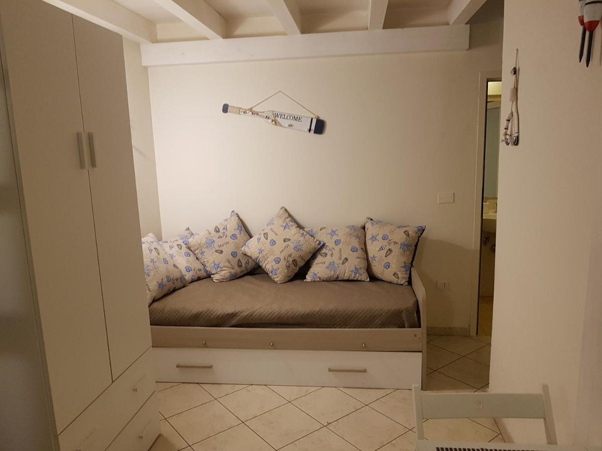 Philos - Appartements & Rooms Taranto Exterior photo