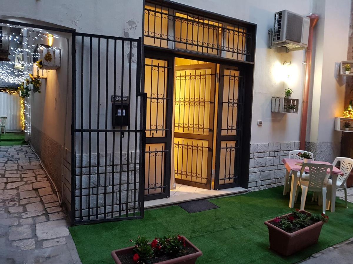 Philos - Appartements & Rooms Taranto Exterior photo